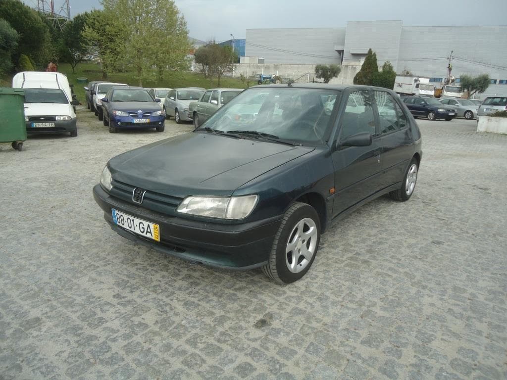 Veículo ligeiro de passageiros Peugeot 306, matricula 88-01-GA · — imagen 7