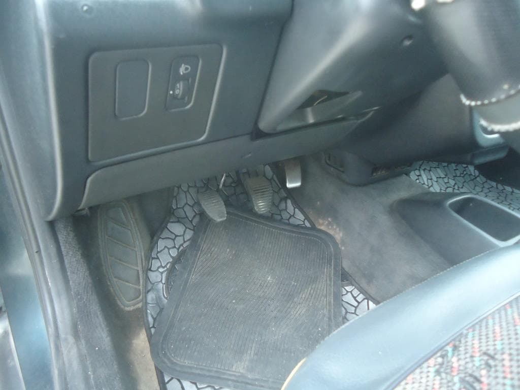 Veículo ligeiro de passageiros Peugeot 306, matricula 88-01-GA · — imagen 9