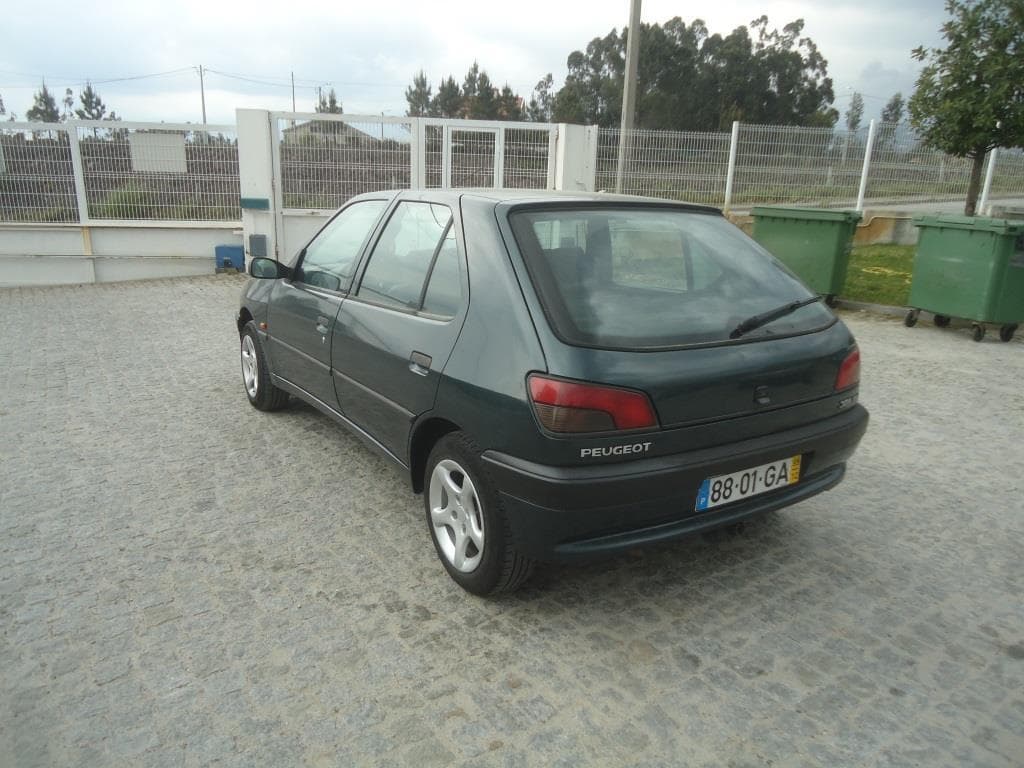 Veículo ligeiro de passageiros Peugeot 306, matricula 88-01-GA · — imagen 10