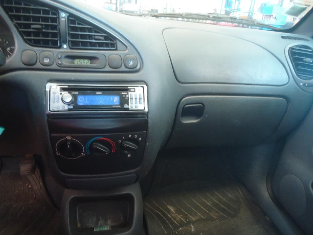 Veículo ligeiro mercadorias Ford Courrier, matricula 29-94-IH · — imagen 12