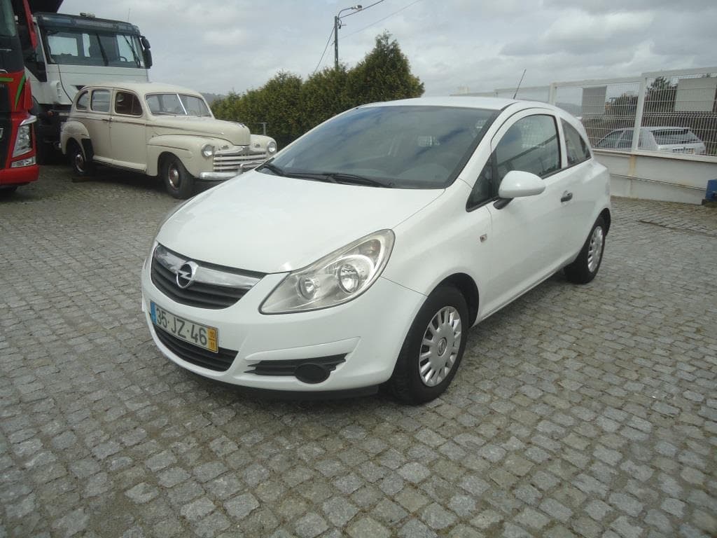 Veículo Ligeiro de Mercadorias Opel Corsa 1.3 CDTI, matricula 35-JZ-46 — imagem 1