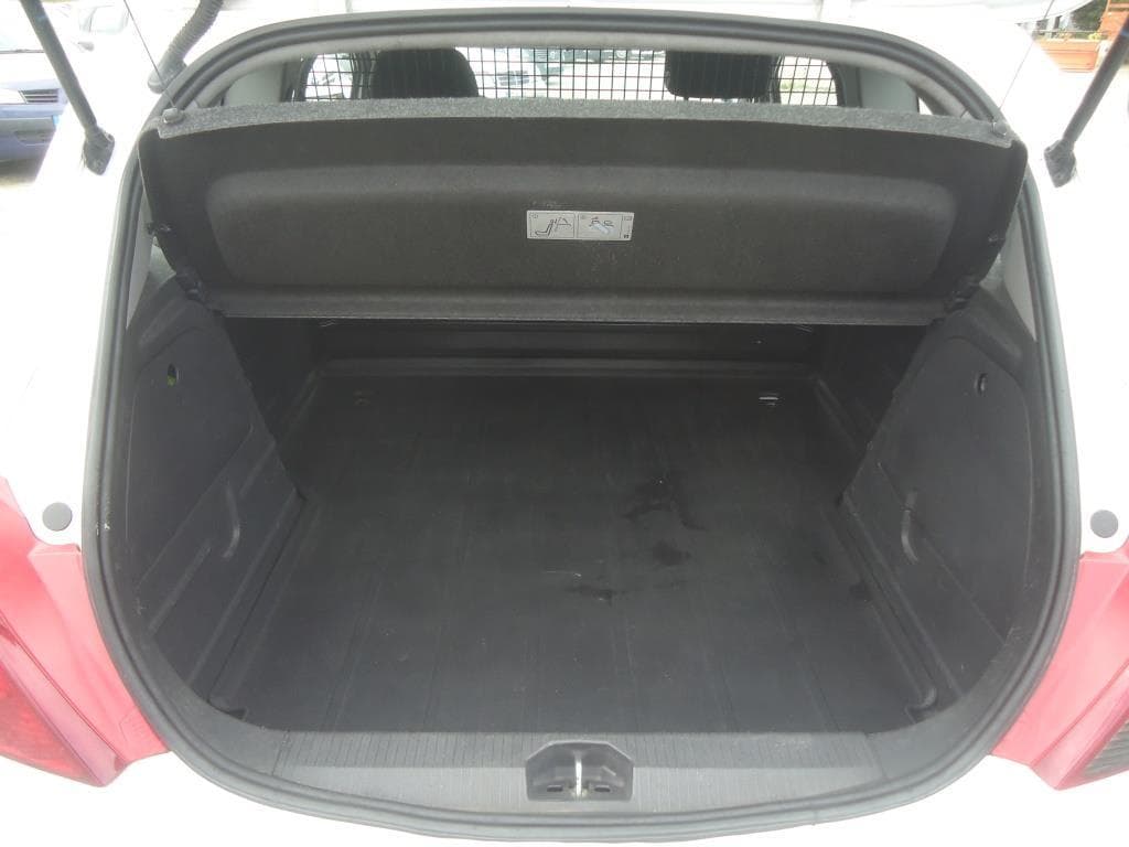 Veículo Ligeiro de Mercadorias Opel Corsa 1.3 CDTI, matricula 35-JZ-46 — imagem 15