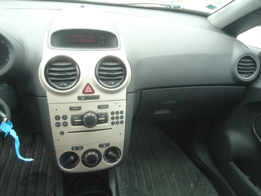 Veículo Ligeiro de Mercadorias Opel Corsa 1.3 CDTI, matricula 35-JZ-46 — imagem 8