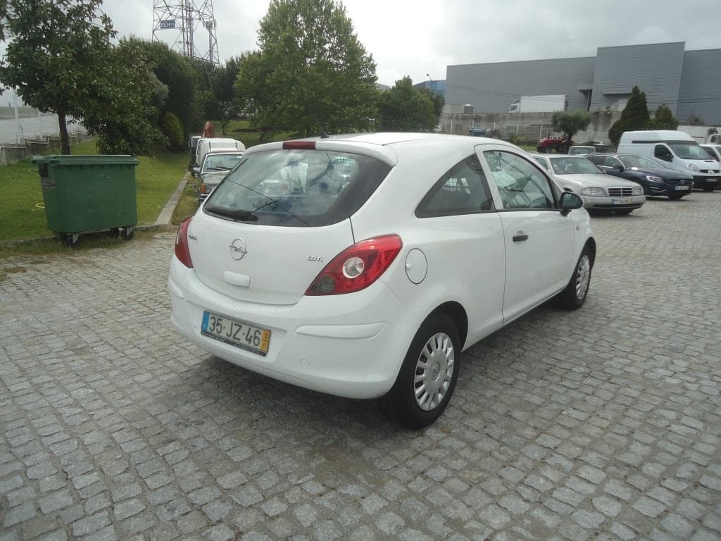 Veículo Ligeiro de Mercadorias Opel Corsa 1.3 CDTI, matricula 35-JZ-46 — imagem 6