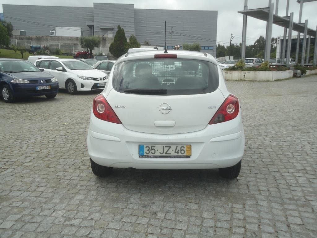 Veículo Ligeiro de Mercadorias Opel Corsa 1.3 CDTI, matricula 35-JZ-46 — imagem 5