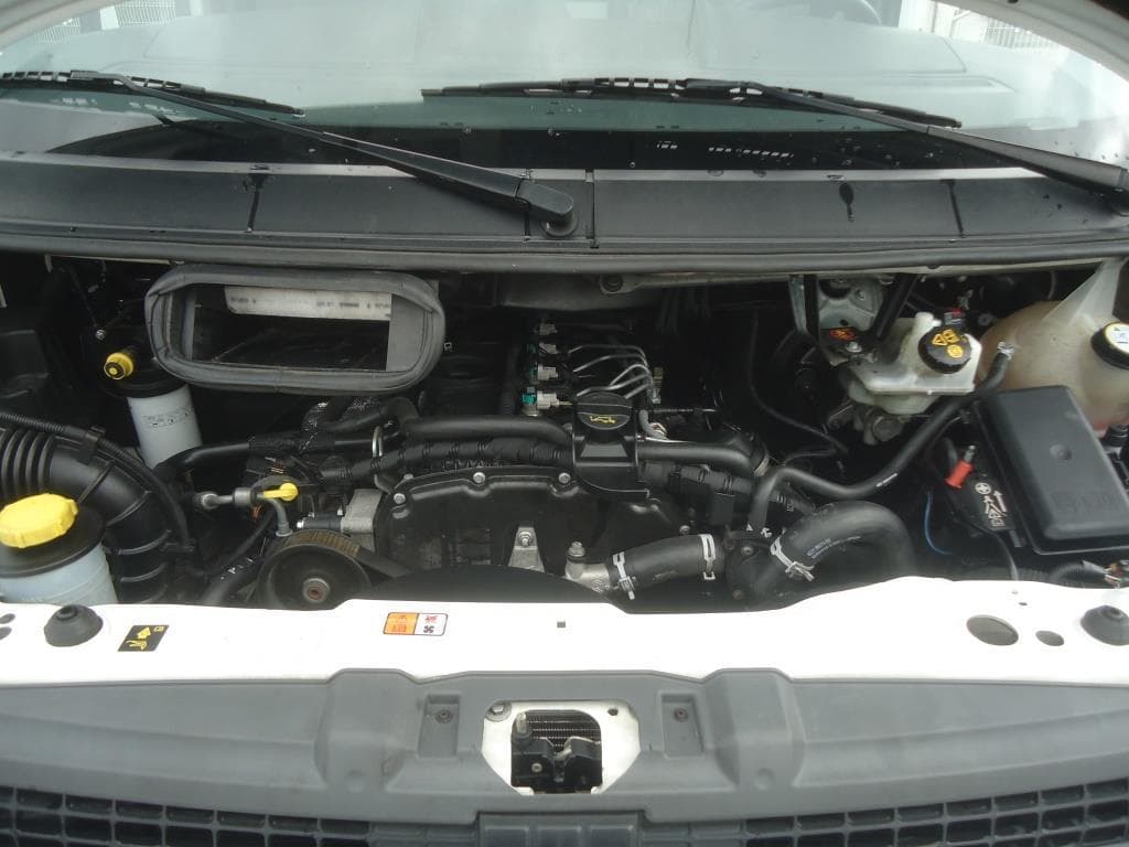 Veículo Ligeiro de Mercadorias Ford Transit, matrícula 76-LA-68 · — imagem 16