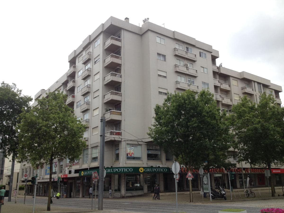 Quinhão Hereditário de Apartamento T2 · Maia — imagen 2