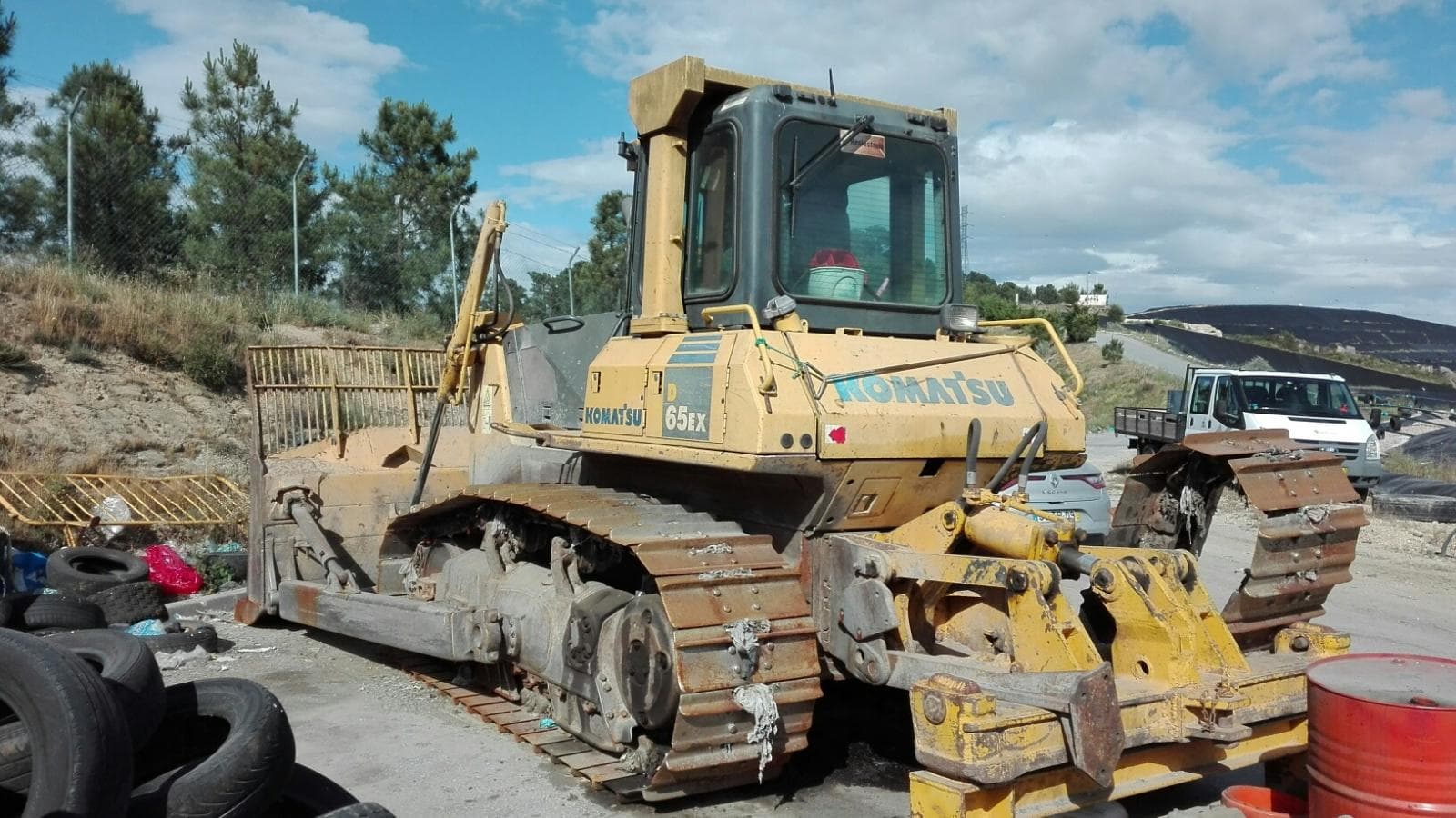 Bulldozer Komatsu 65EX