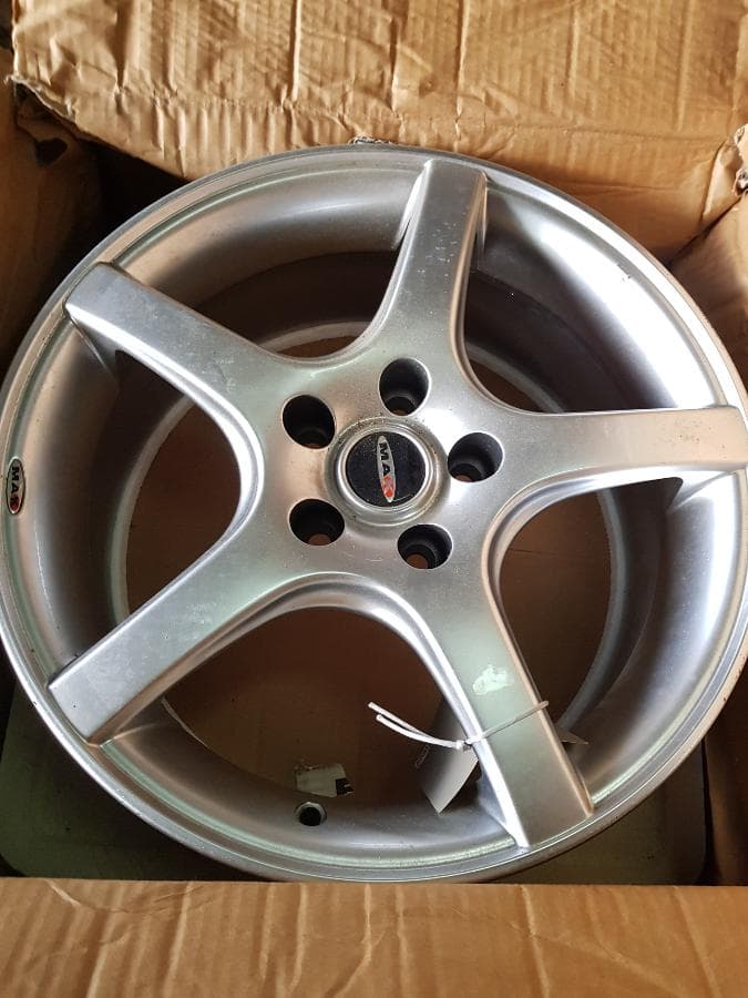 Lote de diversas jantes · — imagem 30