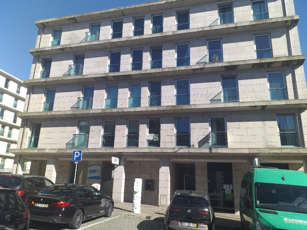 Apartamento T4 · Porto	 — imagen 2