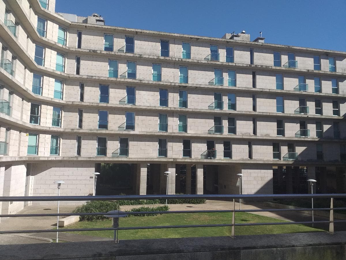 Apartamento T4 · Porto — imagem 3