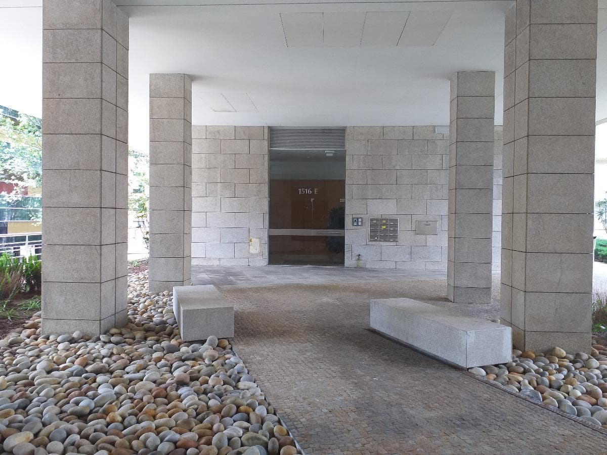Apartamento T4 · Porto	 — image 2