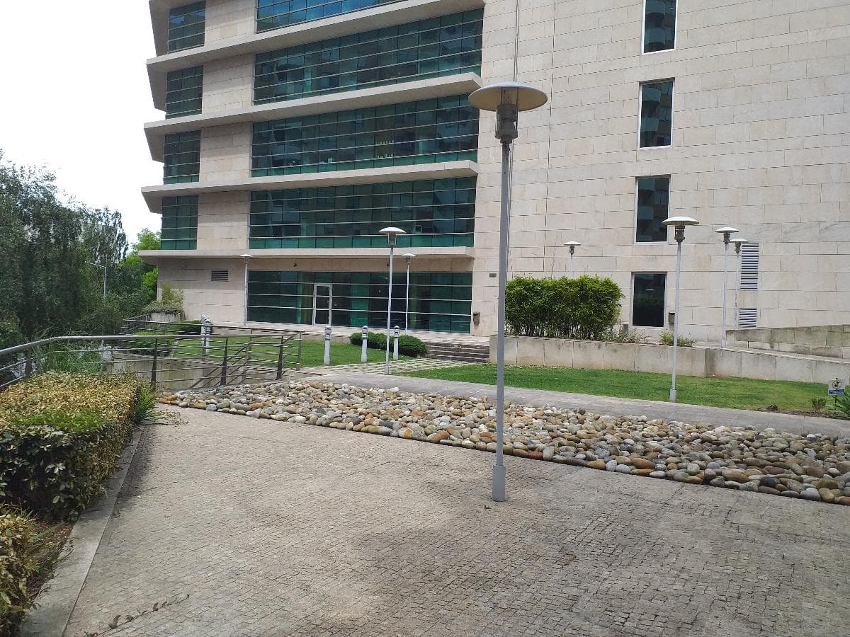 Escritório · Porto	 — imagen 6