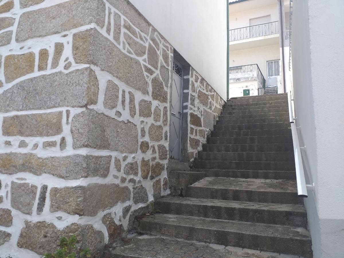 Apartamento T2 + Garagem · Celorico da Beira — image 7