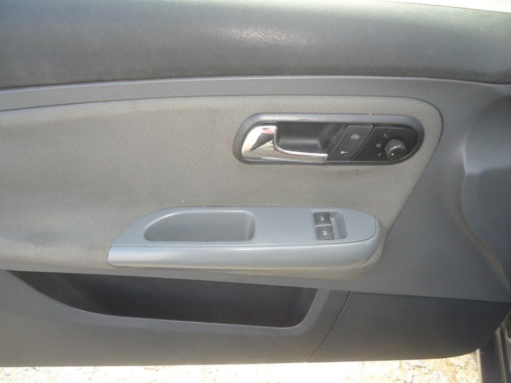 Seat Ibiza Van matrícula 86-50-UT · Paredes — image 15