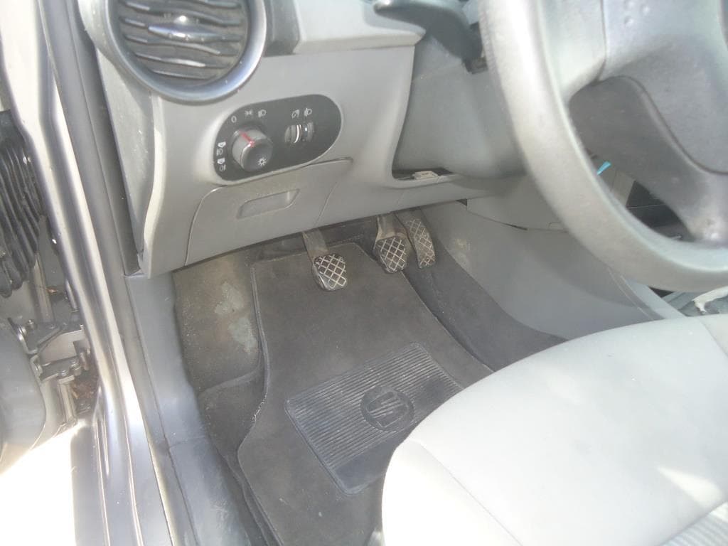 Seat Ibiza Van matrícula 86-50-UT · Paredes — image 9