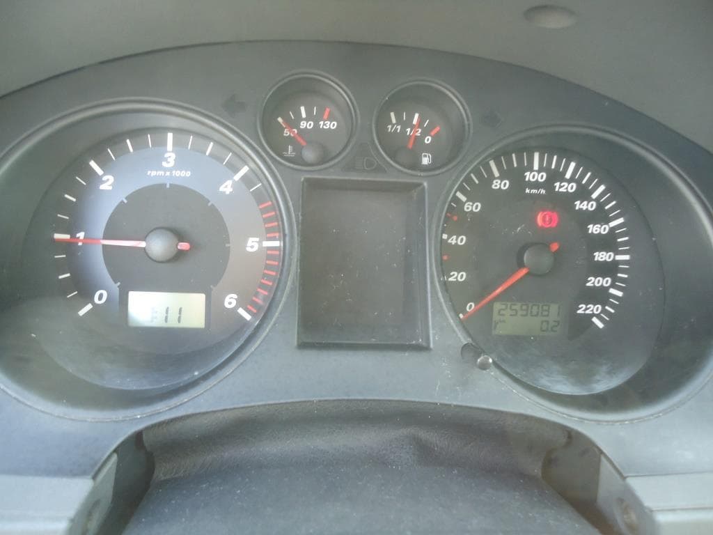 Seat Ibiza Van matrícula 86-50-UT · Paredes — image 10