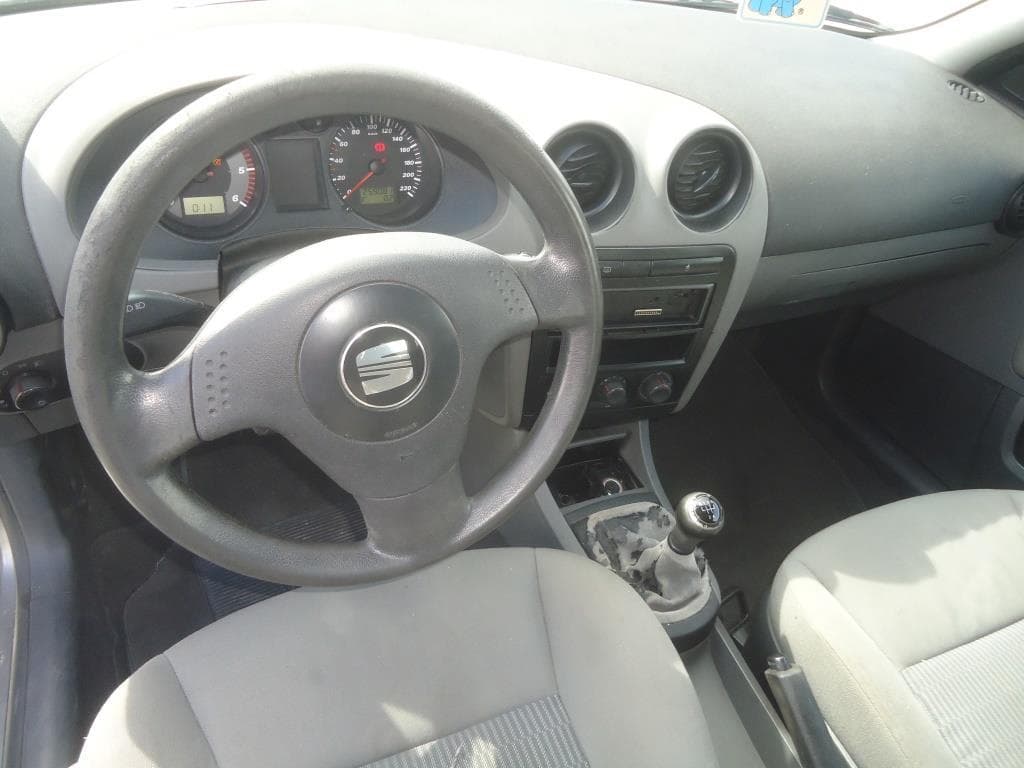 Seat Ibiza Van matrícula 86-50-UT · Paredes — image 11