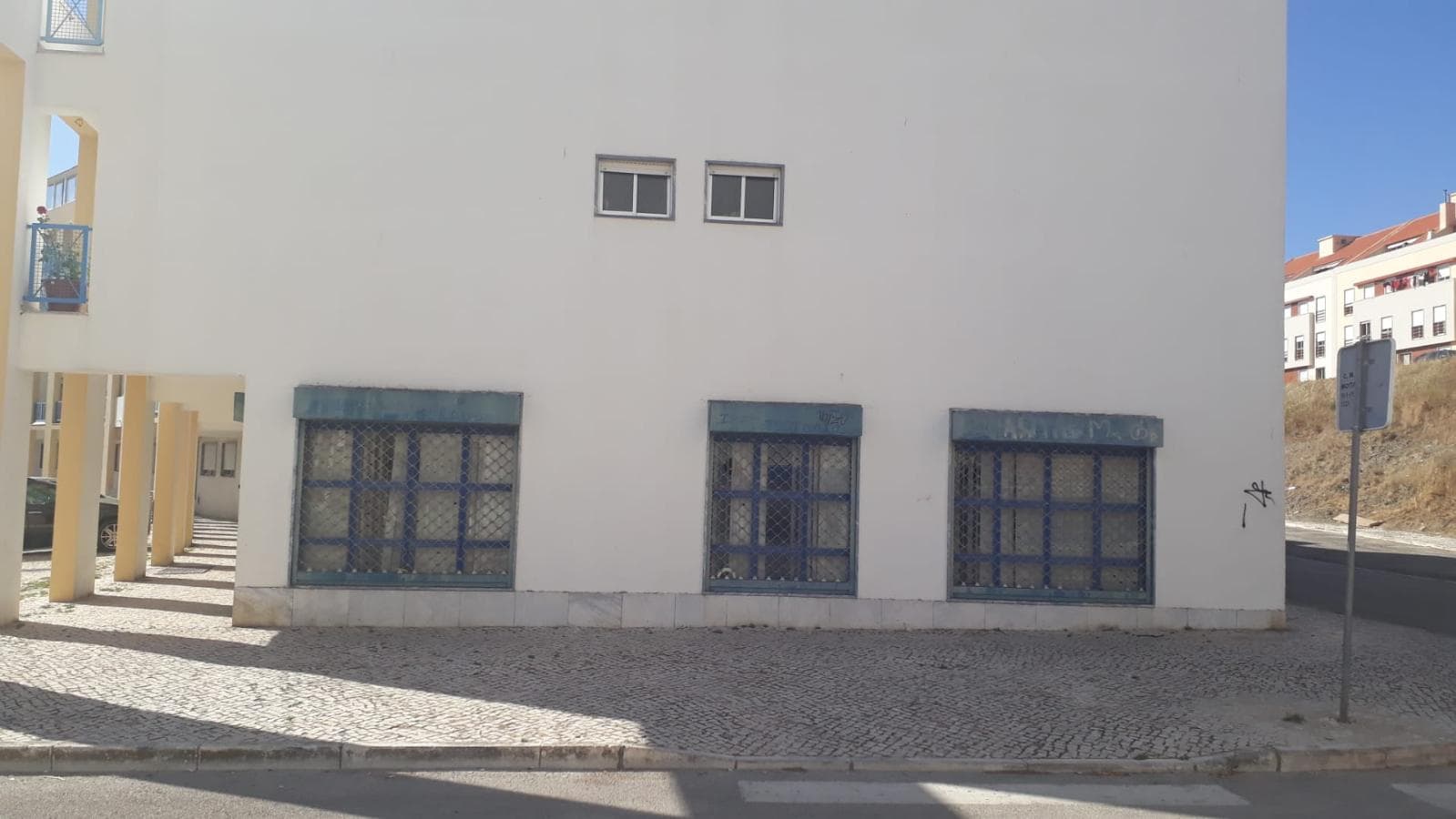 Loja · Moita — imagen 4