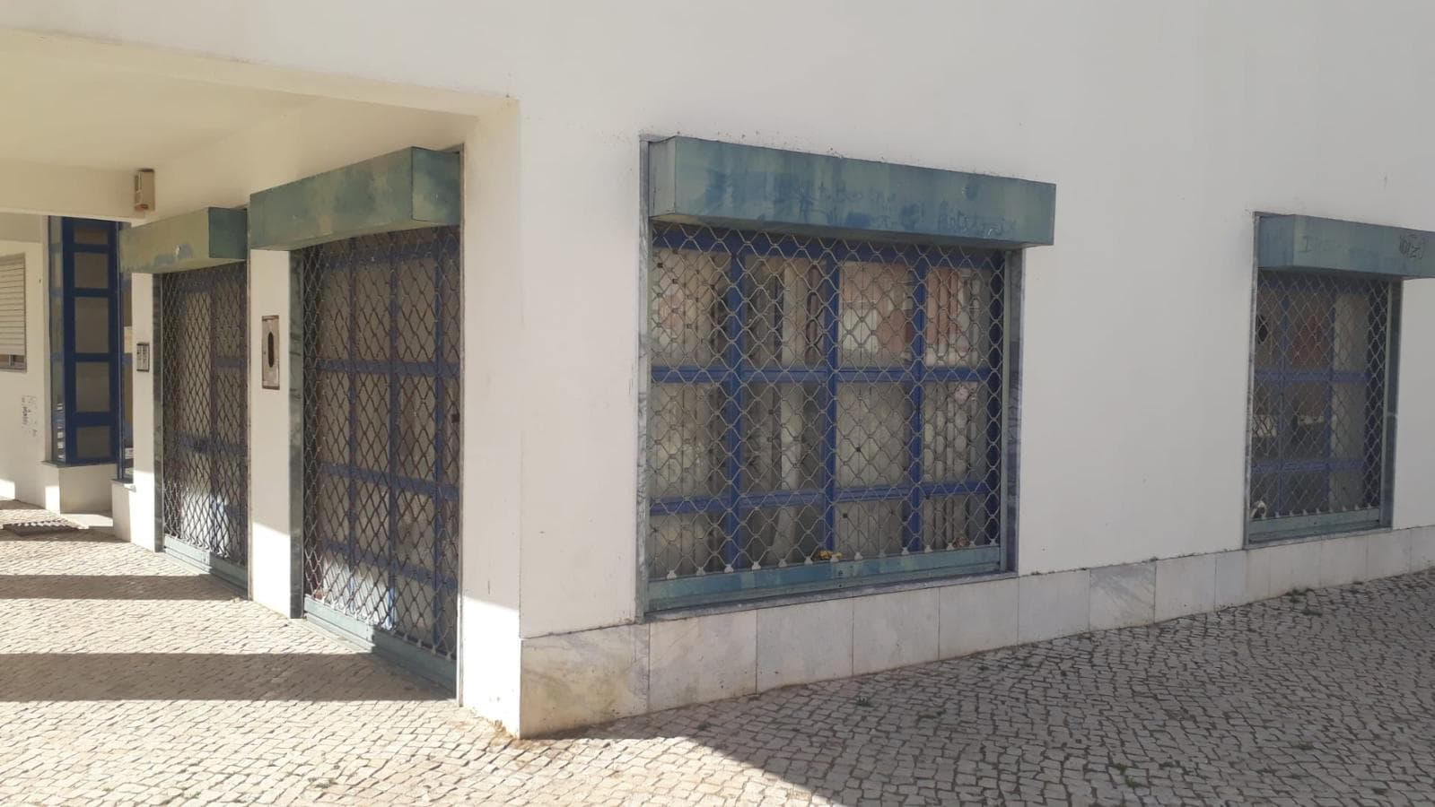 Loja · Moita — imagen 5