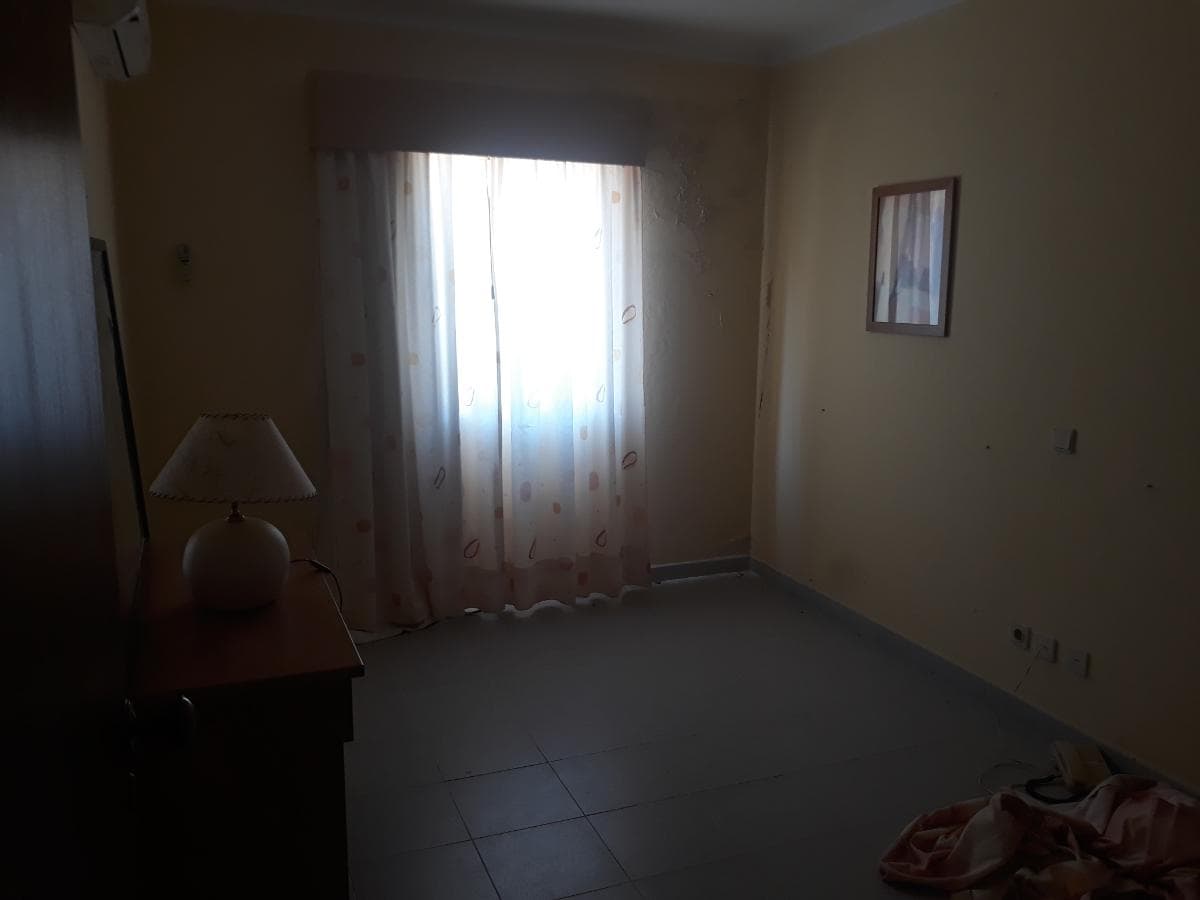 Apartamento T1 + 2 Arrecadações — imagem 3