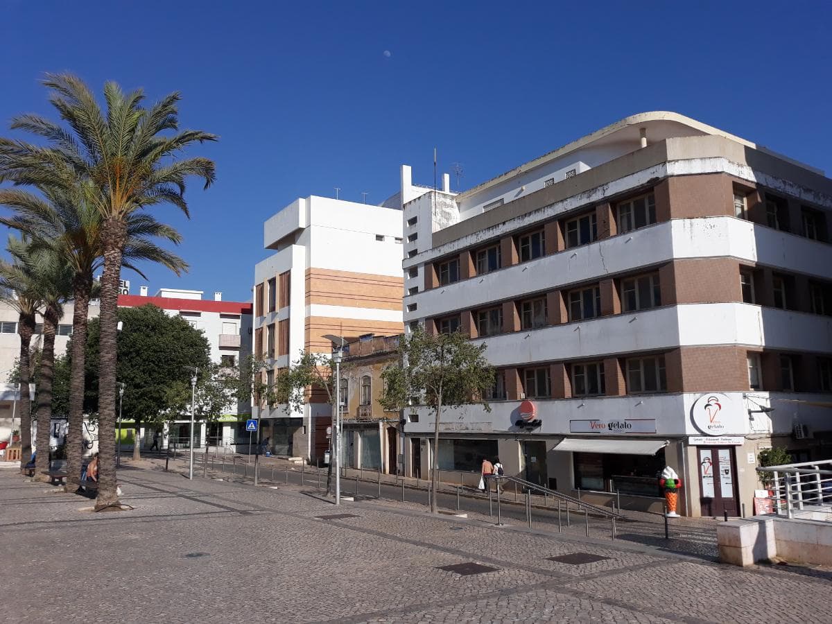 Edifício de 6 pisos para Escritórios · Portimão — imagem 3