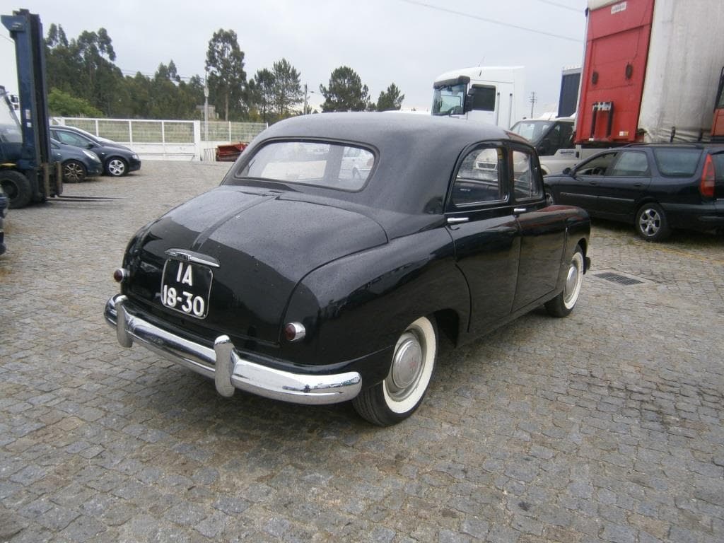 Fiat 1400 — image 6