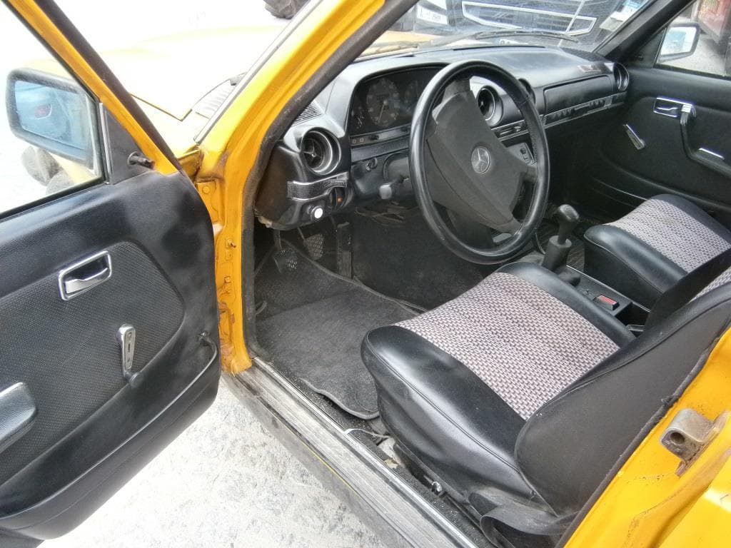 Mercedes-Benz 300D · Ano 1977 — image 7