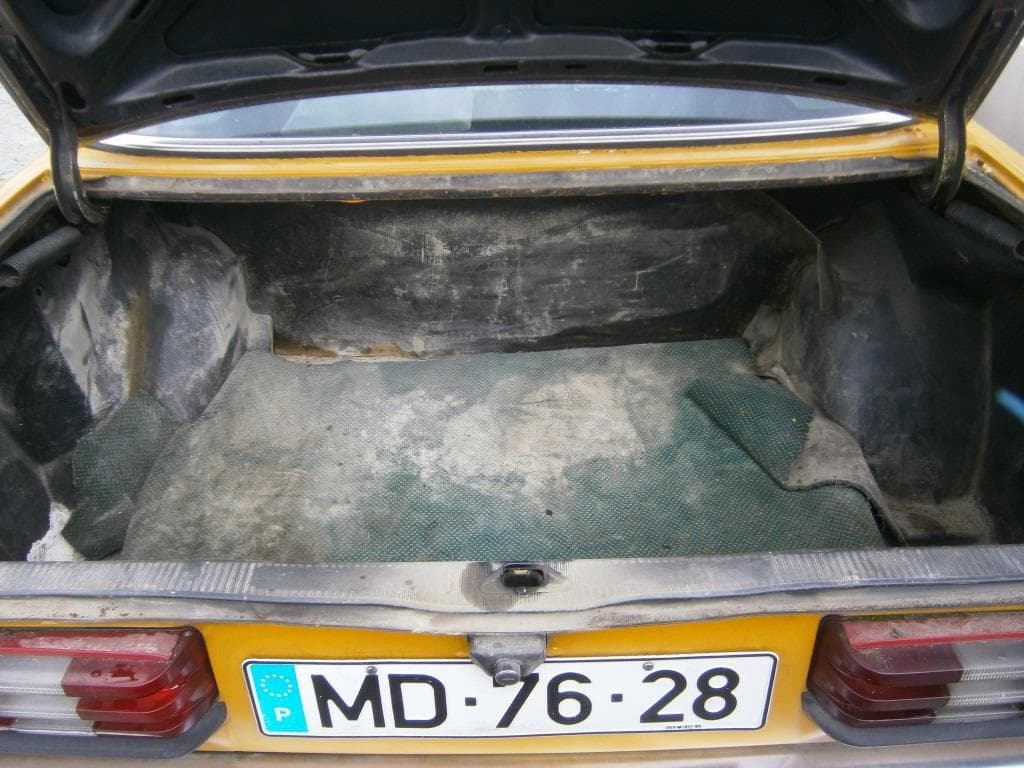 Mercedes-Benz 300D · Ano 1977 — image 16