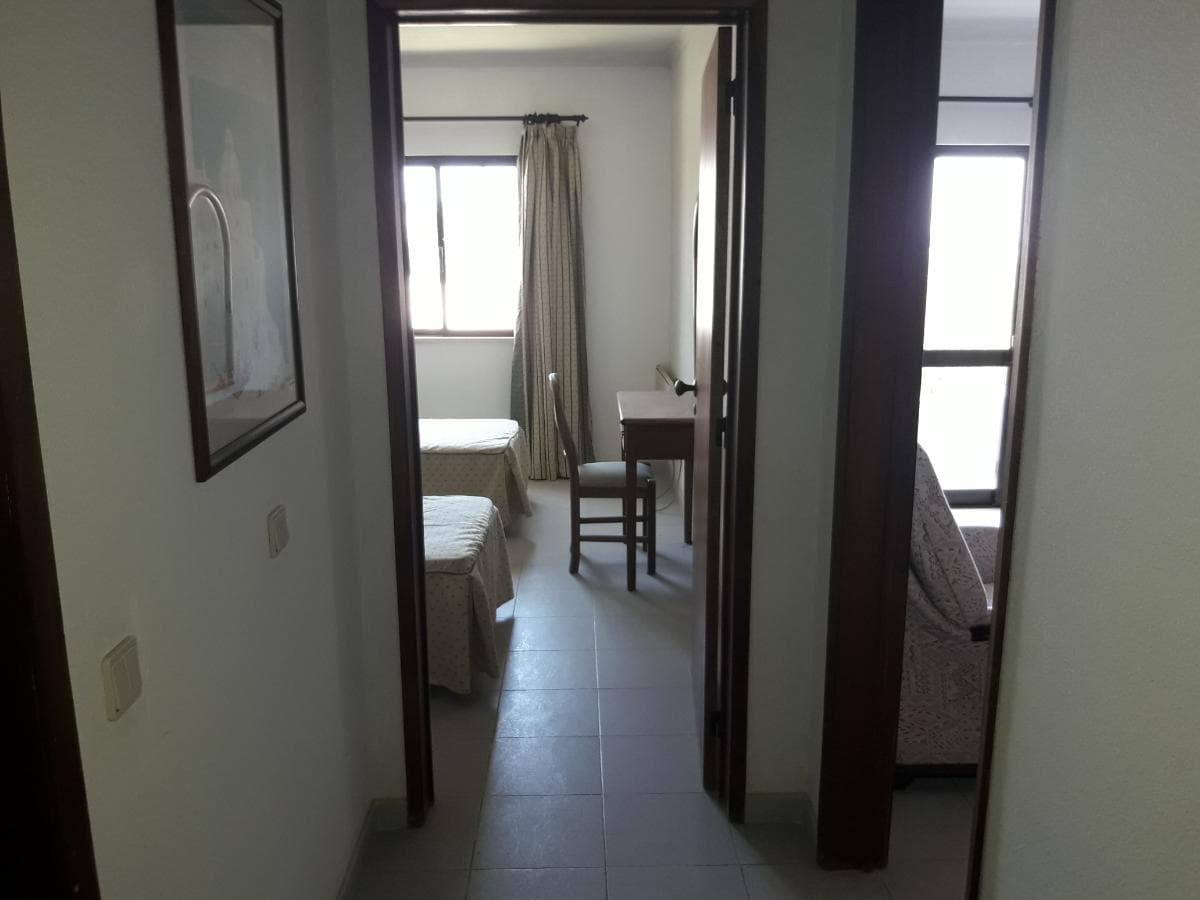 Apartamento T1 + 2 Arrecadações — imagem 5
