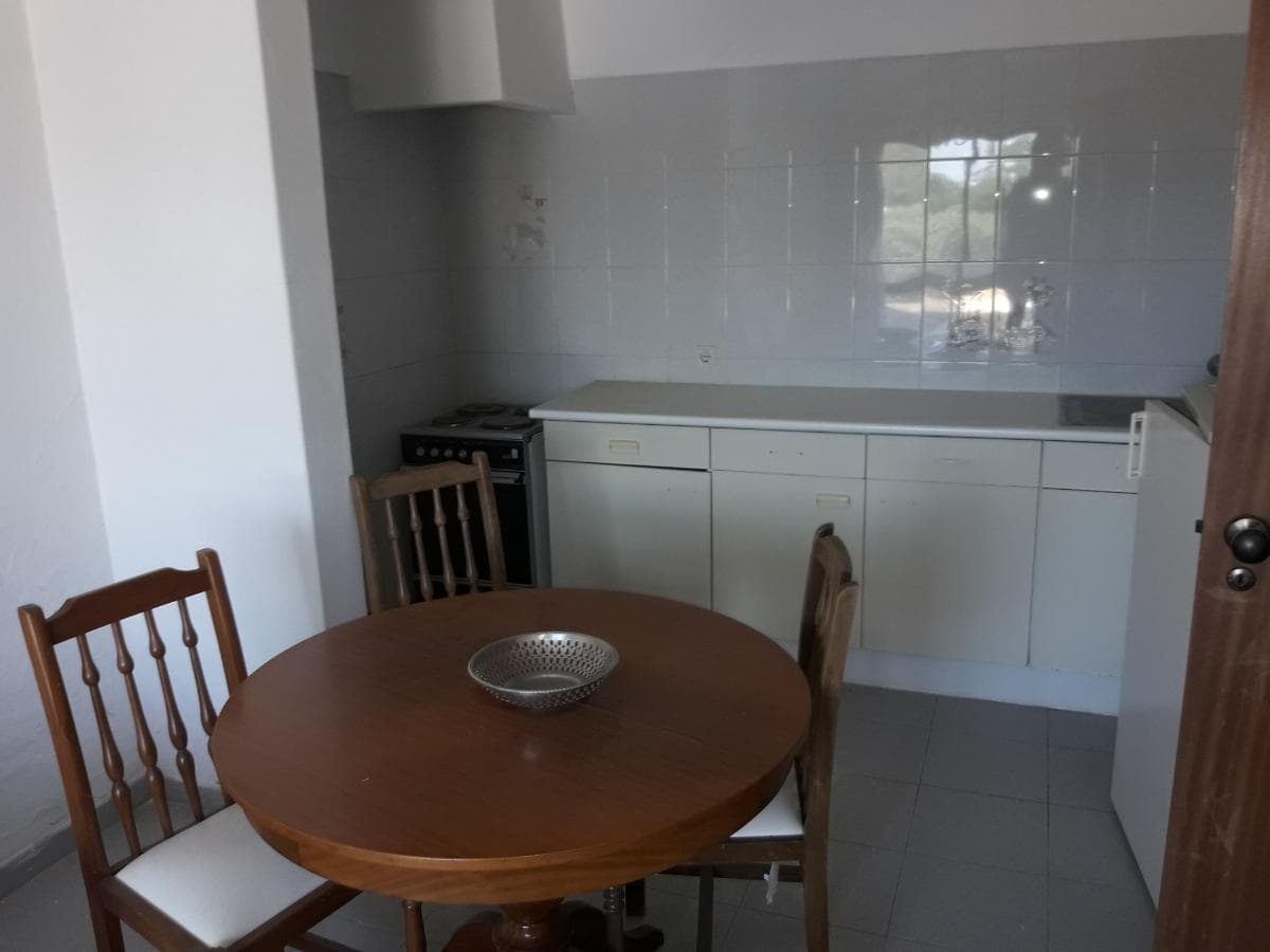 Apartamento T1 + 2 Arrecadações — imagem 3