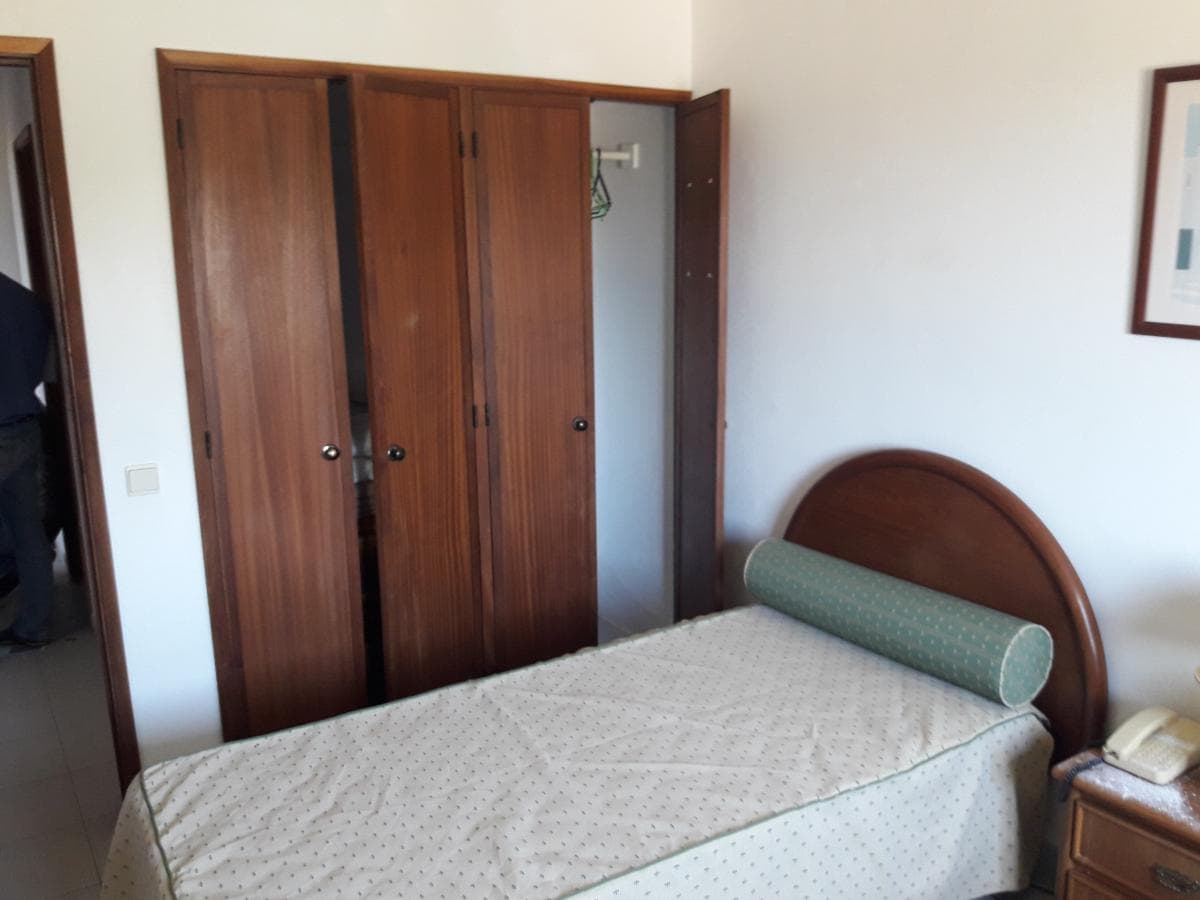 Apartamento T1 + 2 Arrecadações — imagem 9