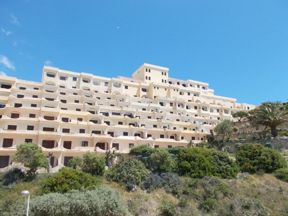 Apartamento T1 + 2 Arrecadações