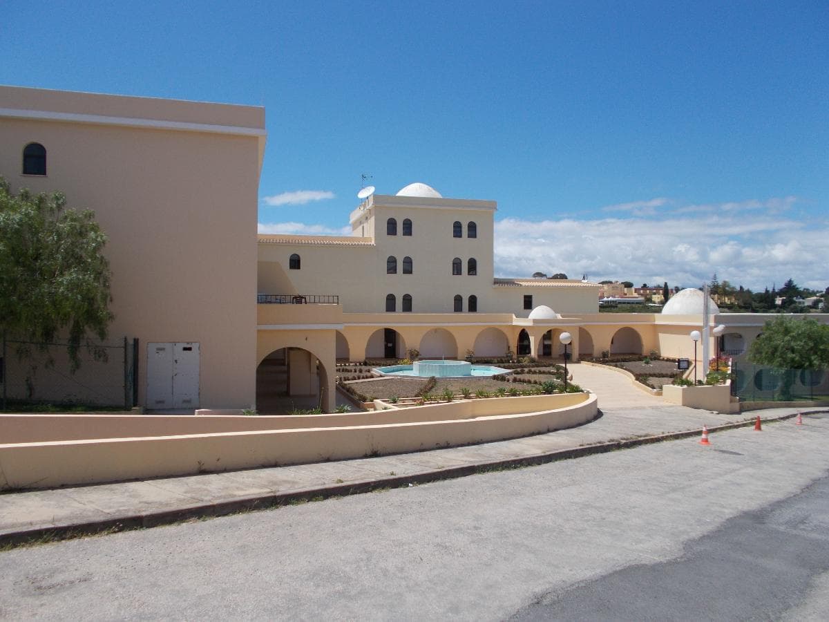Apartamento T1 + 2 Arrecadações — imagem 11