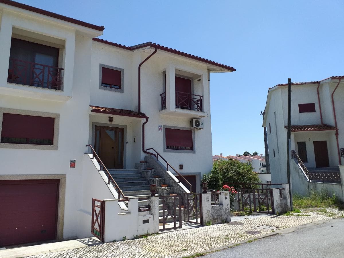 Moradia V3 · Viseu — image 4