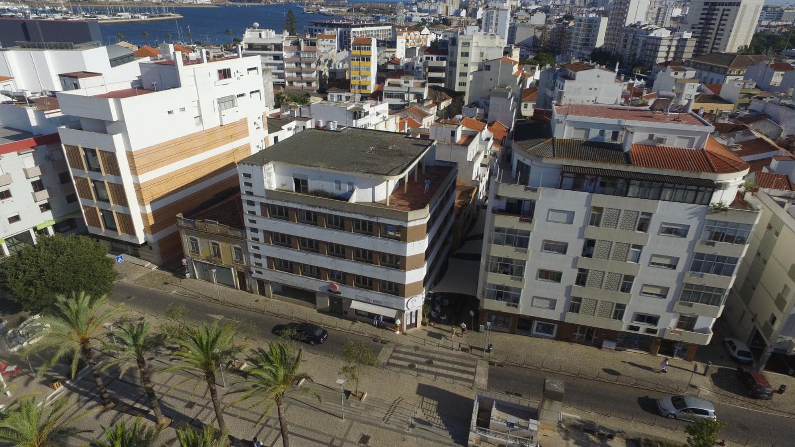 Edifício de 6 pisos para Escritórios · Portimão — imagem 2