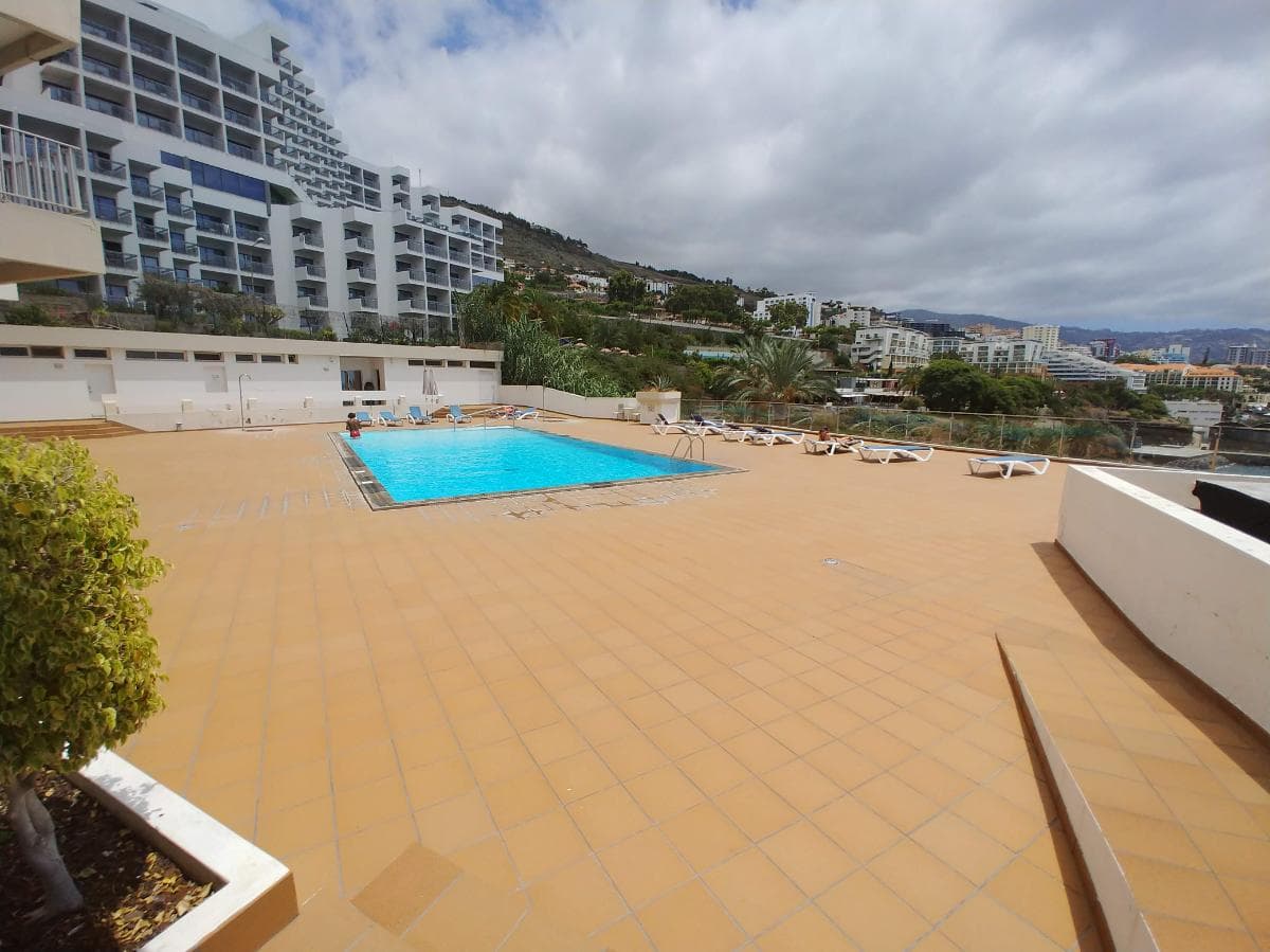 Apartamento T1 · Funchal — image 3