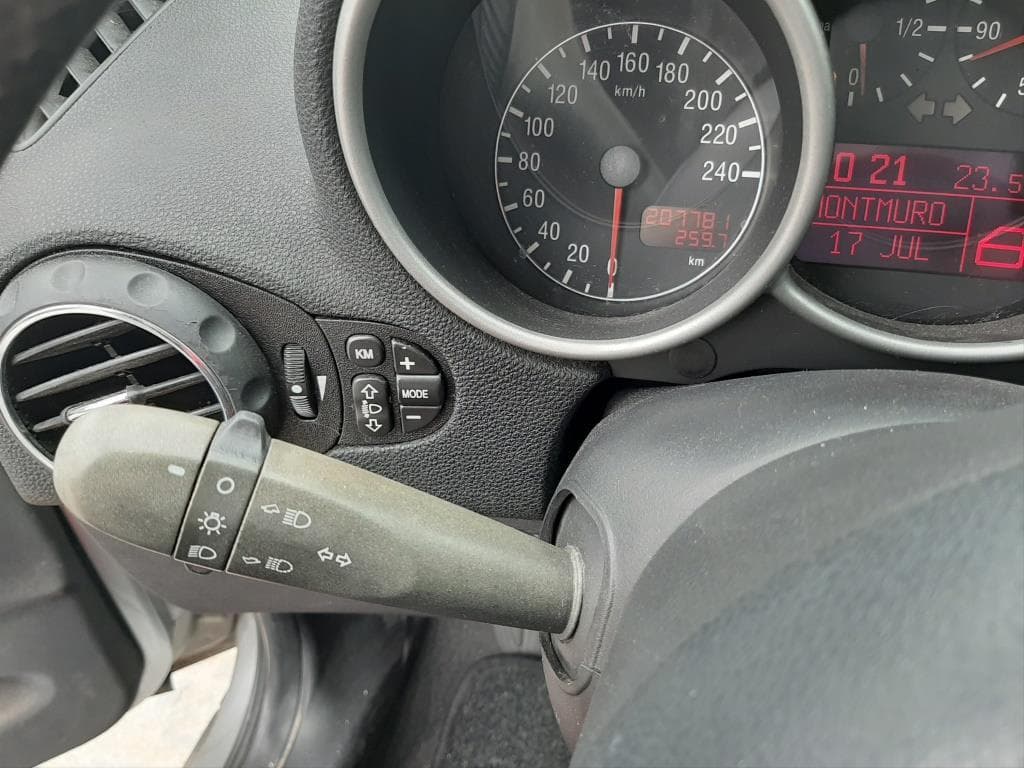 Alfa Romeo 1.6 Twin Spark — imagen 13