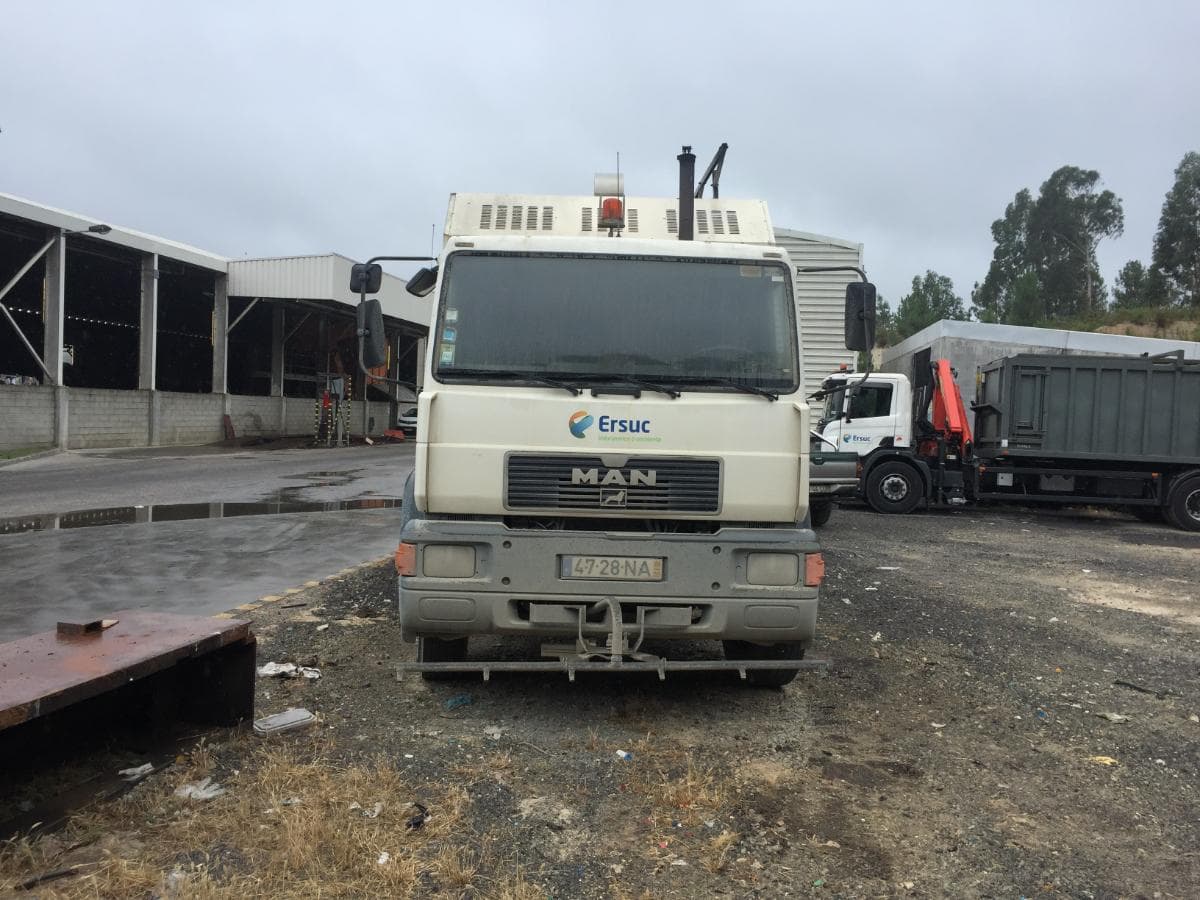 Lavadora de contenedores MAN 18.264 LC — imagen 6
