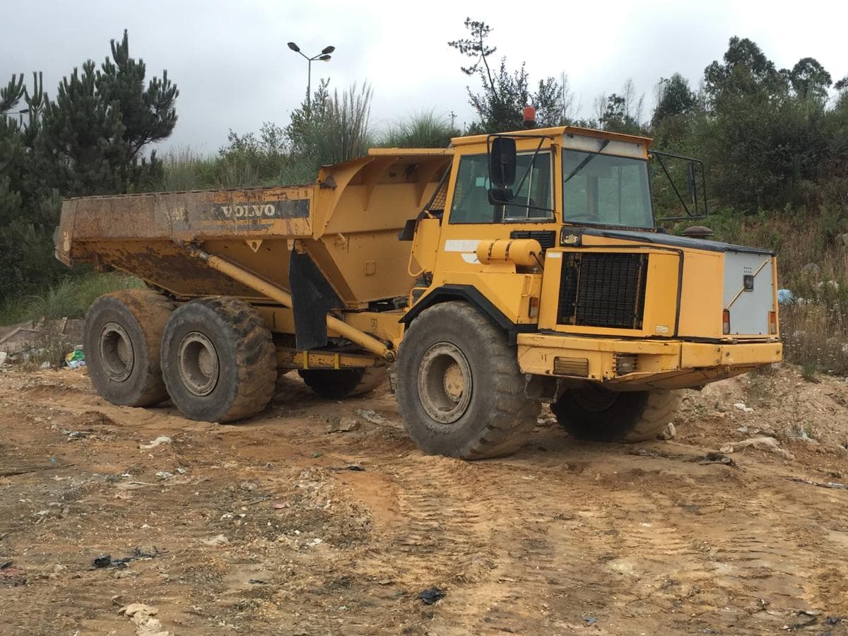 Dumper articulado — imagen 1