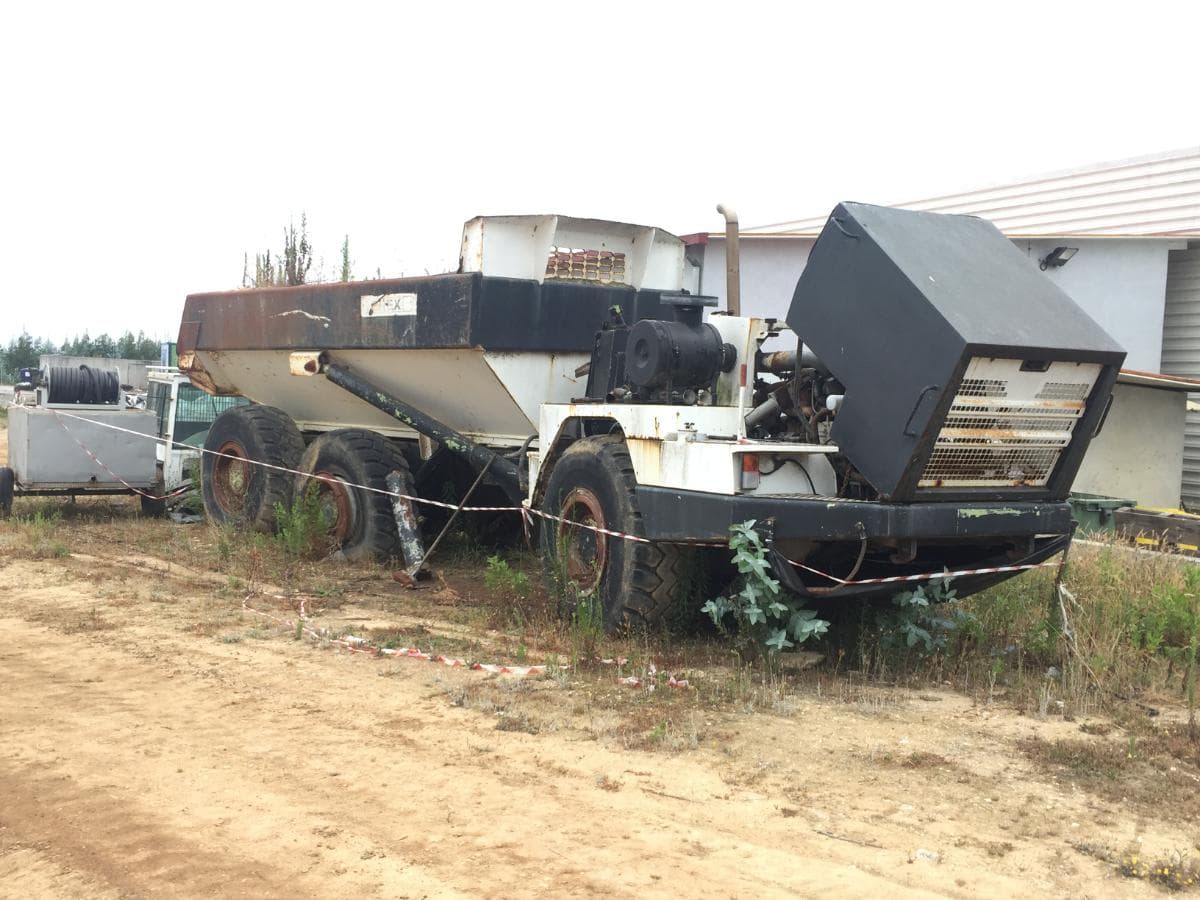 Dumper articulado — image 1