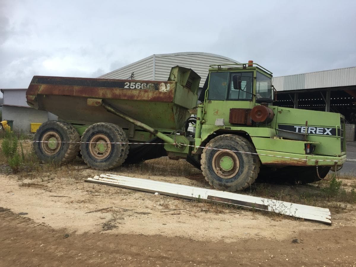 Dumper articulado — imagem 2