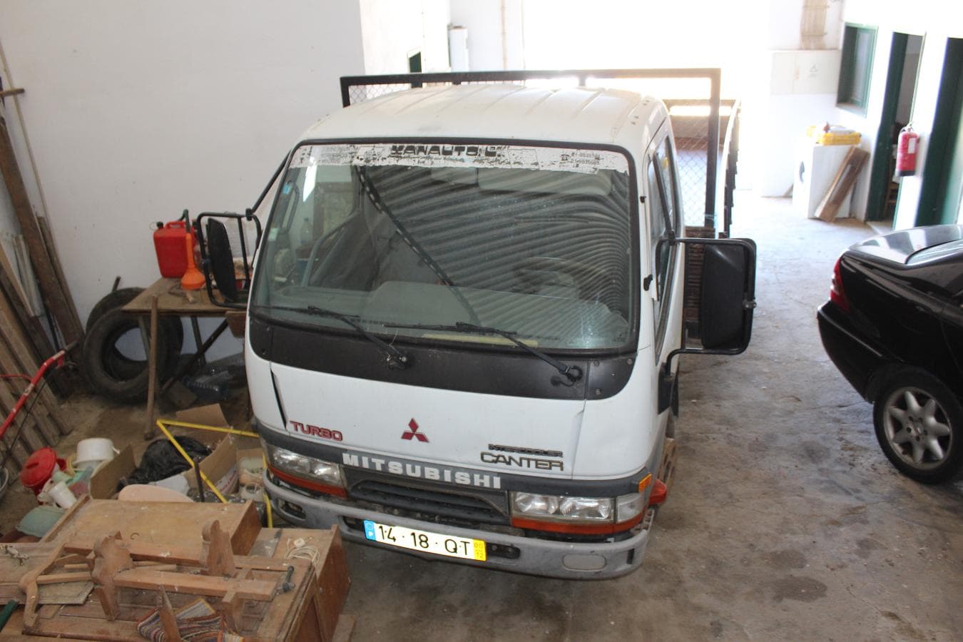 Mitsubishi Canter — image 1