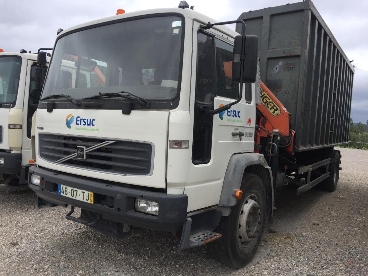 VOLVO FL 250 — image 1