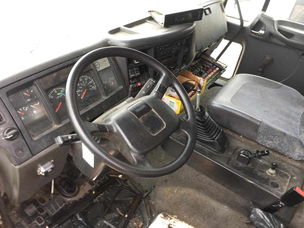 VOLVO FL 250 — image 6