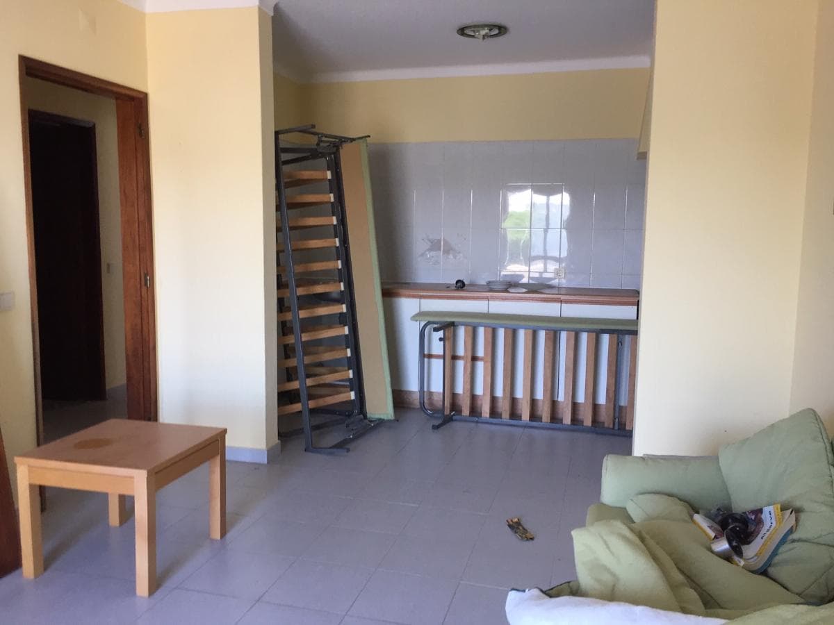 Apartamento T1 + 2 Arrecadações — imagem 7