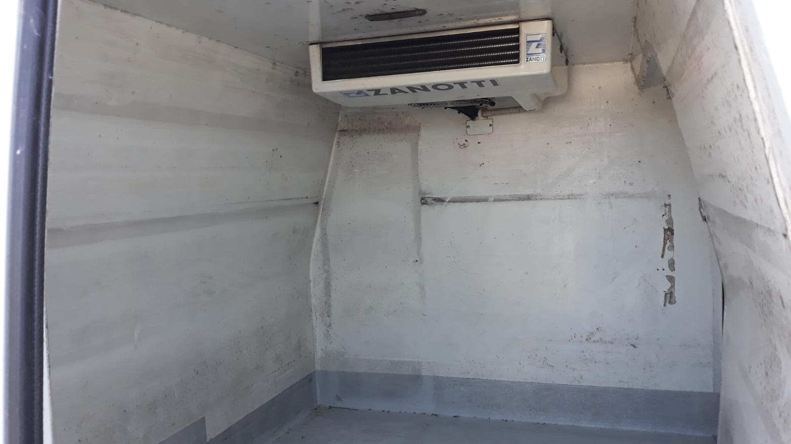 Ford TRANSIT CONNECT — imagen 4