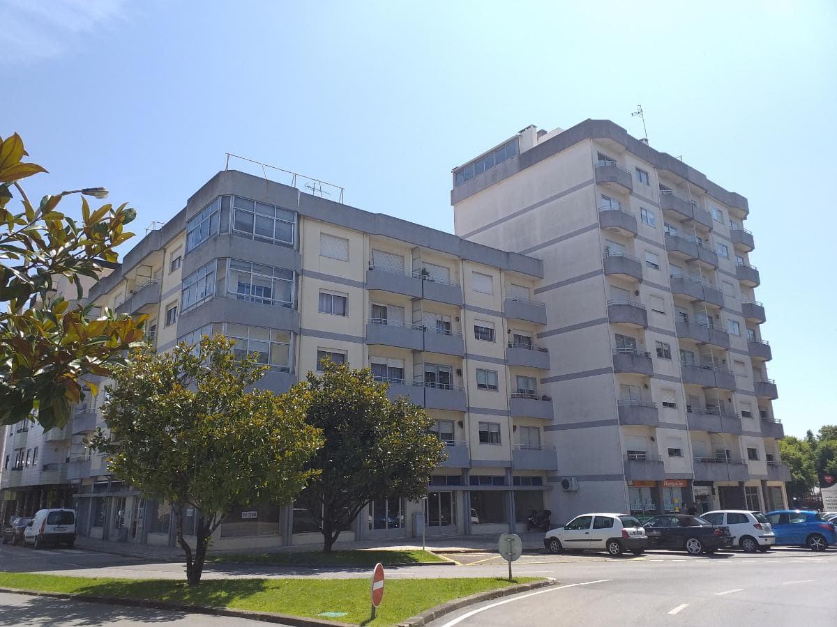 Apartamento T3 · São João da Madeira — image 13