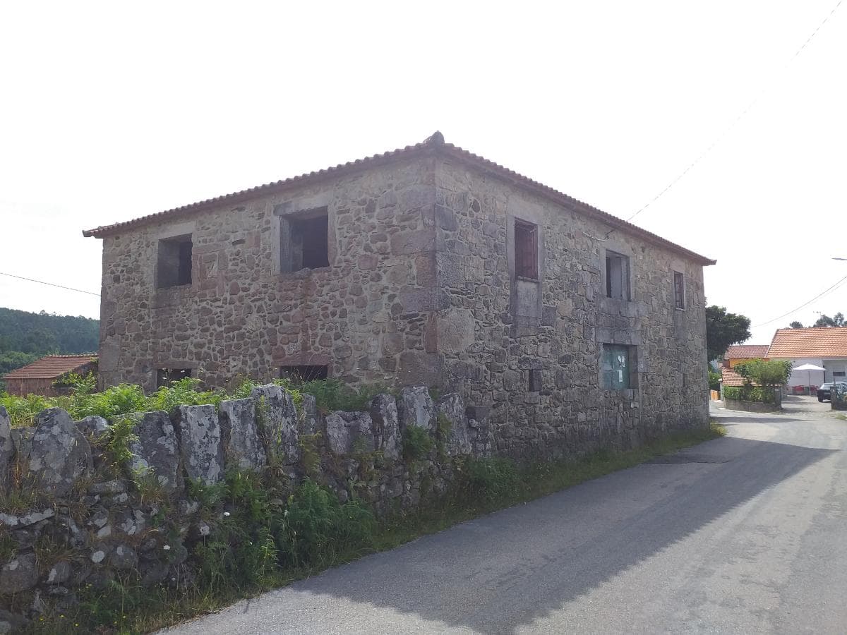 Moradia + Terrenos · Vila Nova de Cerveira — imagem 3