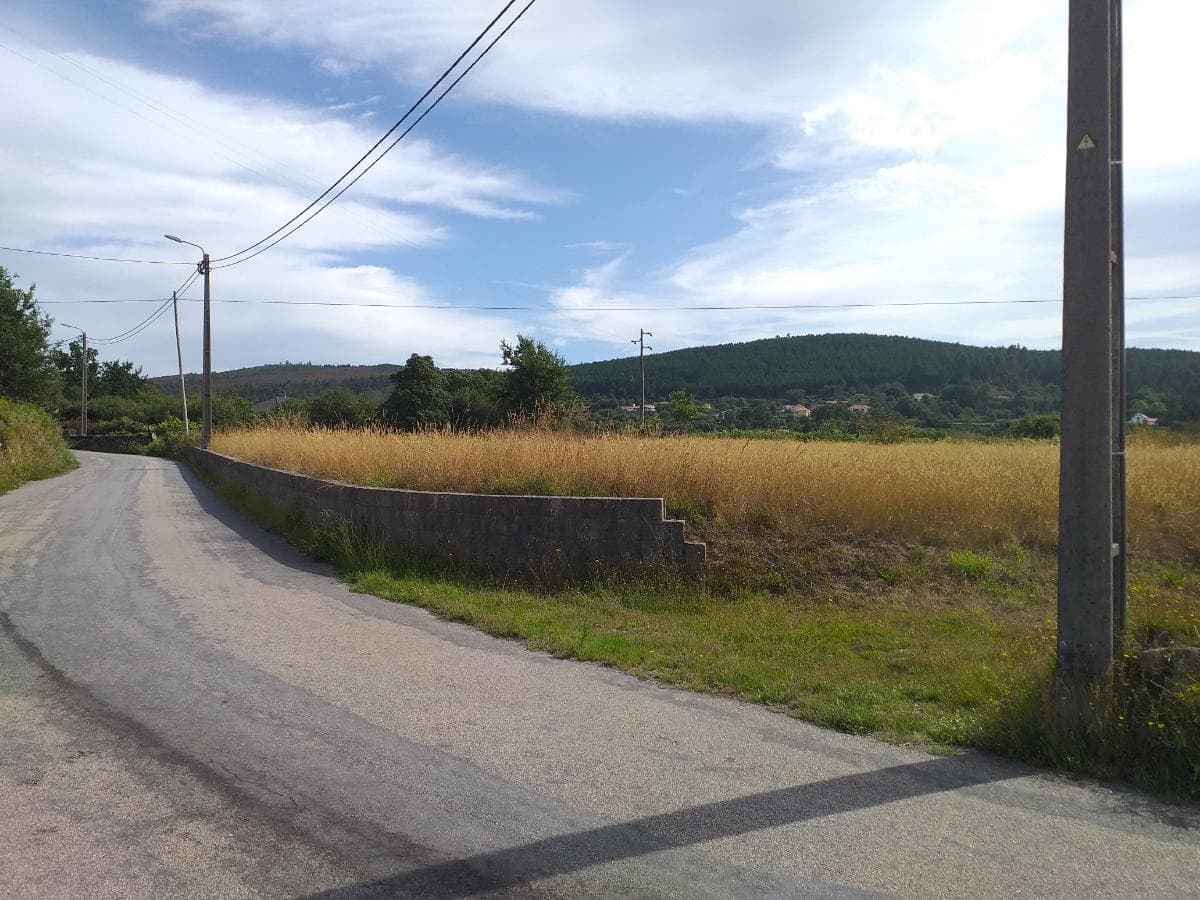 Moradia + Terrenos · Vila Nova de Cerveira — imagem 2